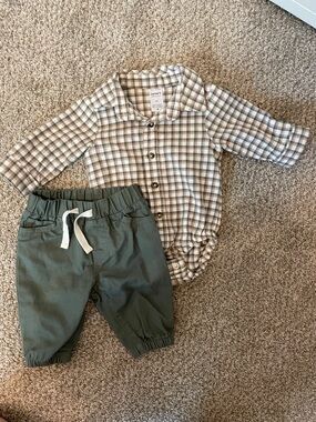 Carter's Green Drawstring Pants with Beige Plaid Button Bodysuit